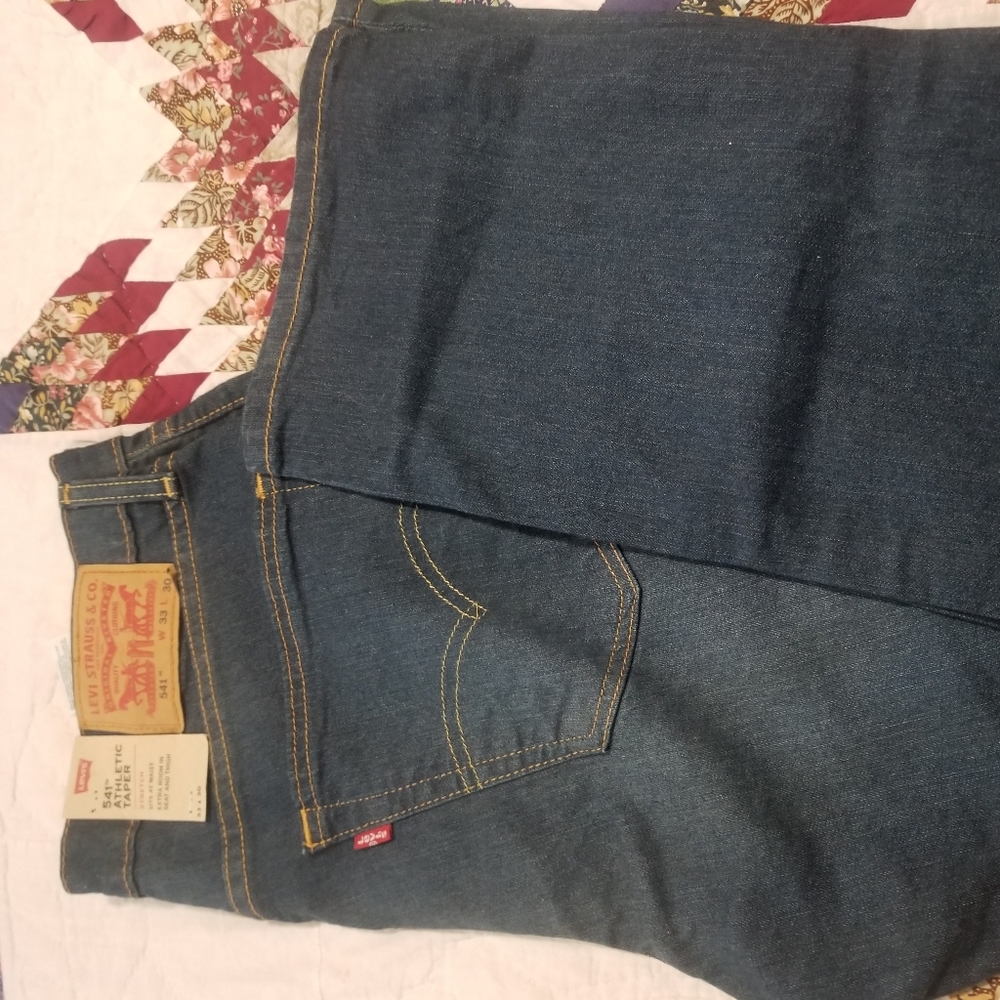 Levi's 541 Taper Jean's 33×30 - Picture 2 of 2